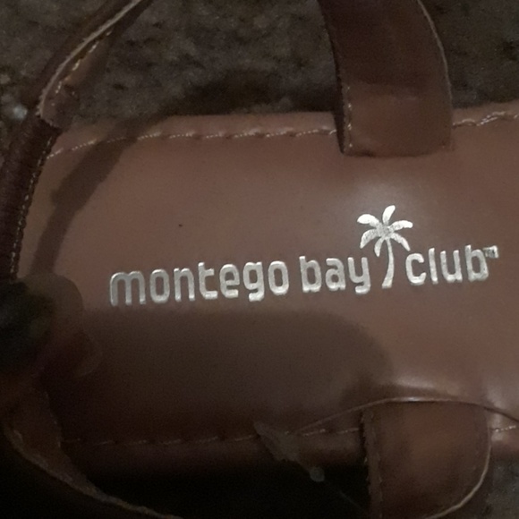 Sandals - Picture 2 of 3